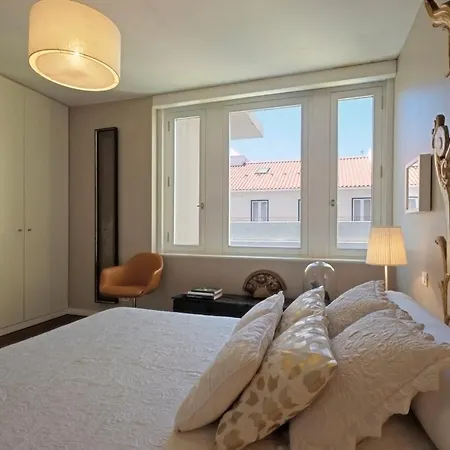 Chiado Penthouse Apartment